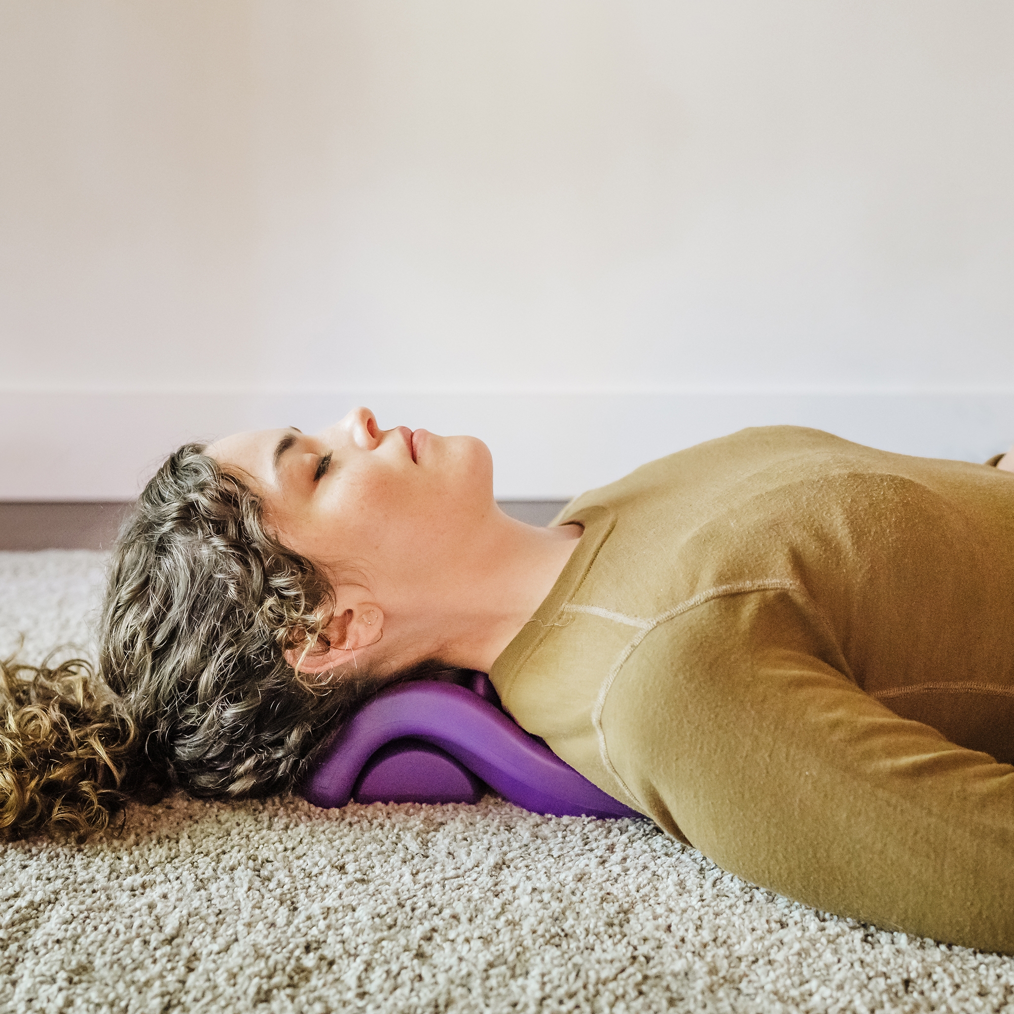 Kanjo Flex Firm Acupressure Neck Pain Relief Cushion - Image 7