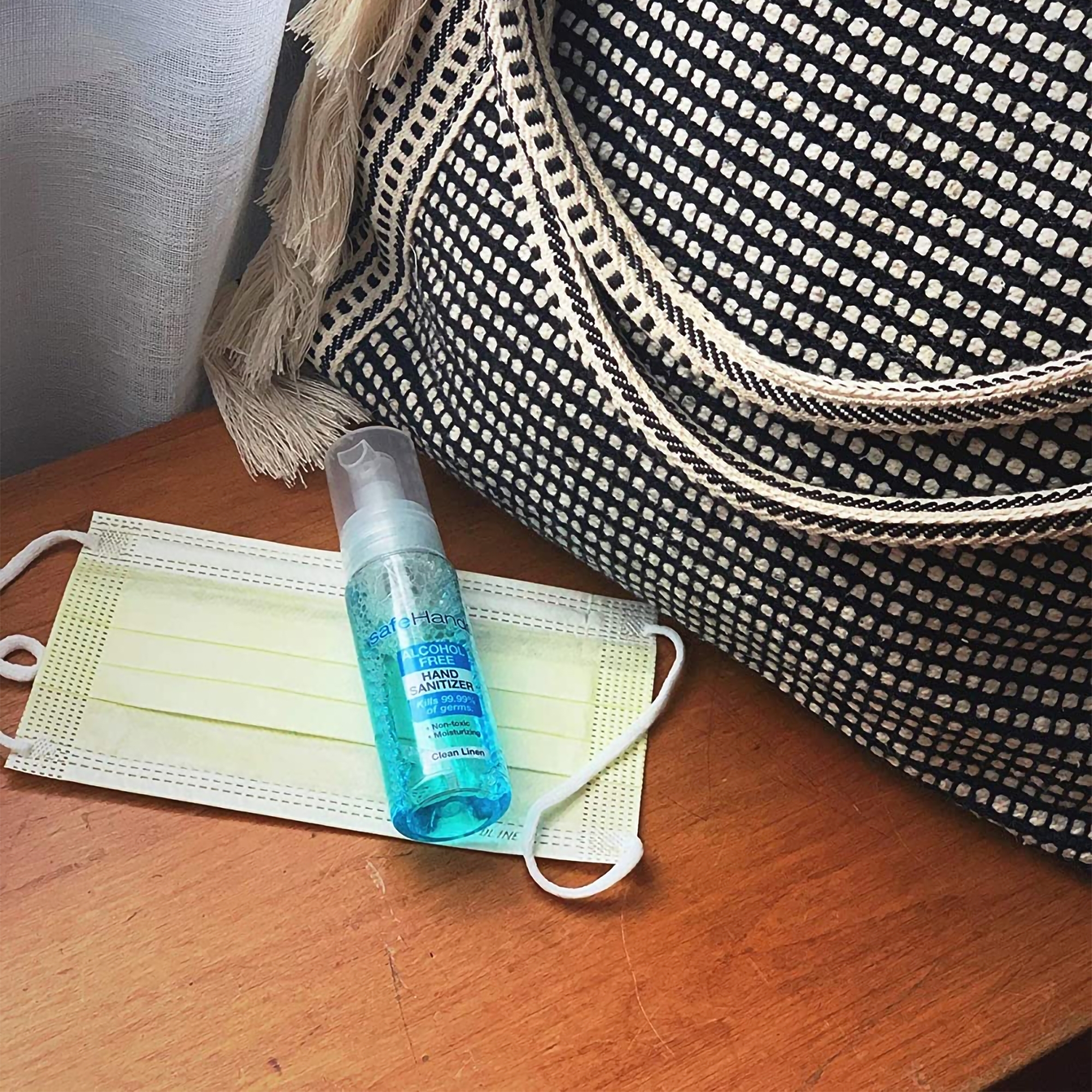 SafeHands® Alcohol-Free Hand Sanitizer 7-ounce Bottle - Image 4