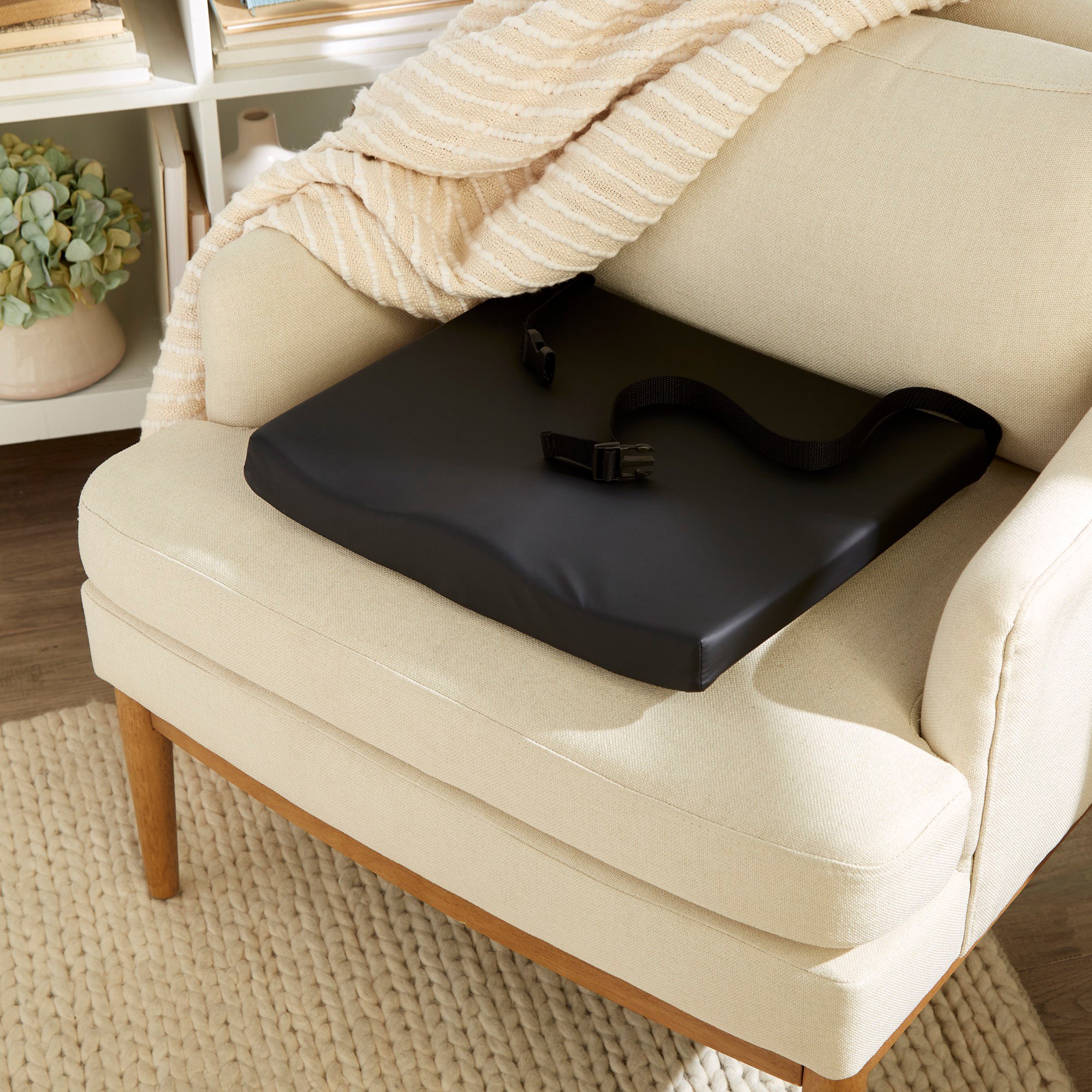 McKesson Premium Molded Foam Seat Cushion, 18 x 16 x 3 Inch - Image 5