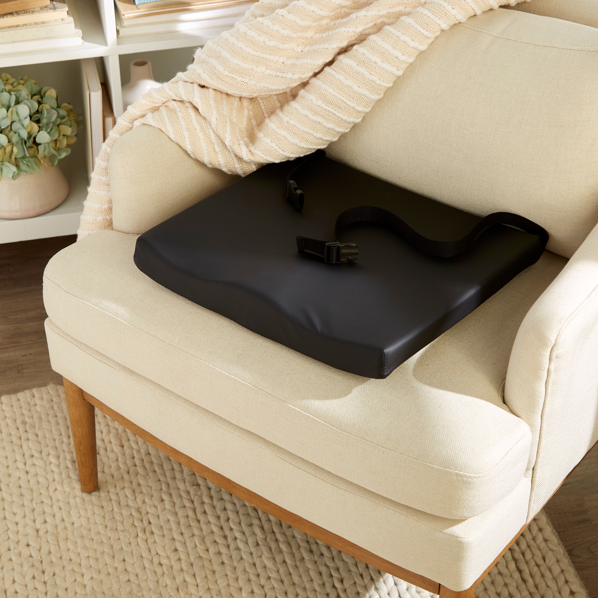 McKesson Premium Molded Foam Seat Cushion, 22 x 18 x 3 Inch - Image 4