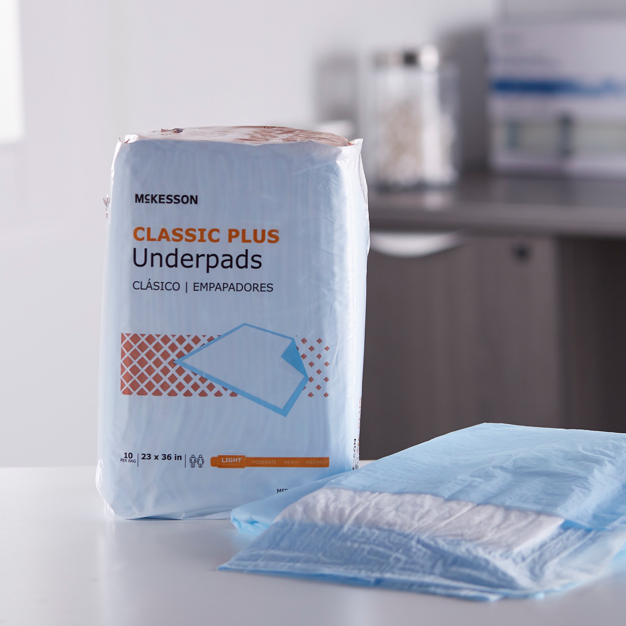 McKesson Classic Plus Light Absorbency Underpads, 23 x 36 Inch - Image 6