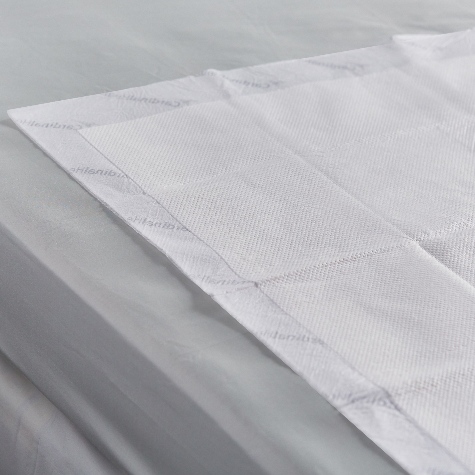 Wings™ Quilted Premium MVP Maximum Absorbency Underpad, 30 x 36 Inch - Image 3