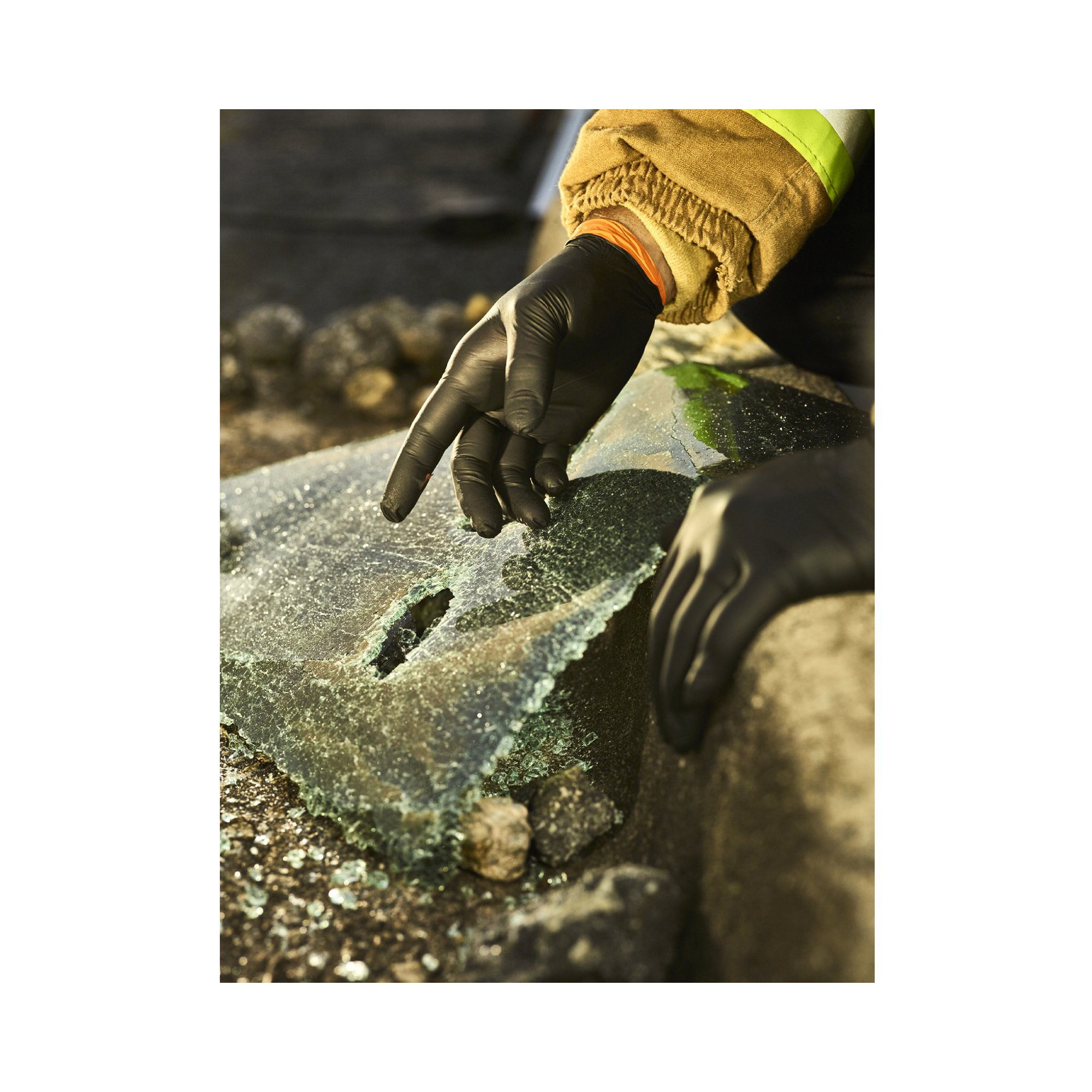 Black-Fire* Nitrile Reversible Exam Glove, Medium, Black / Orange - Image 2