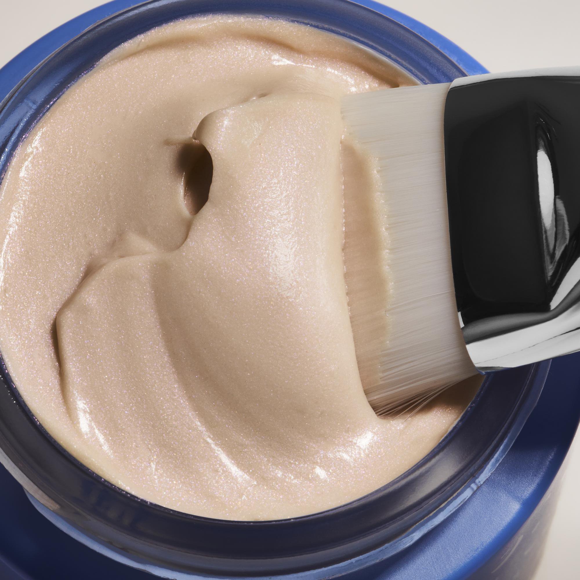 Moon Silk Moisture Recharging Mask Facial Moisturizer - Image 3