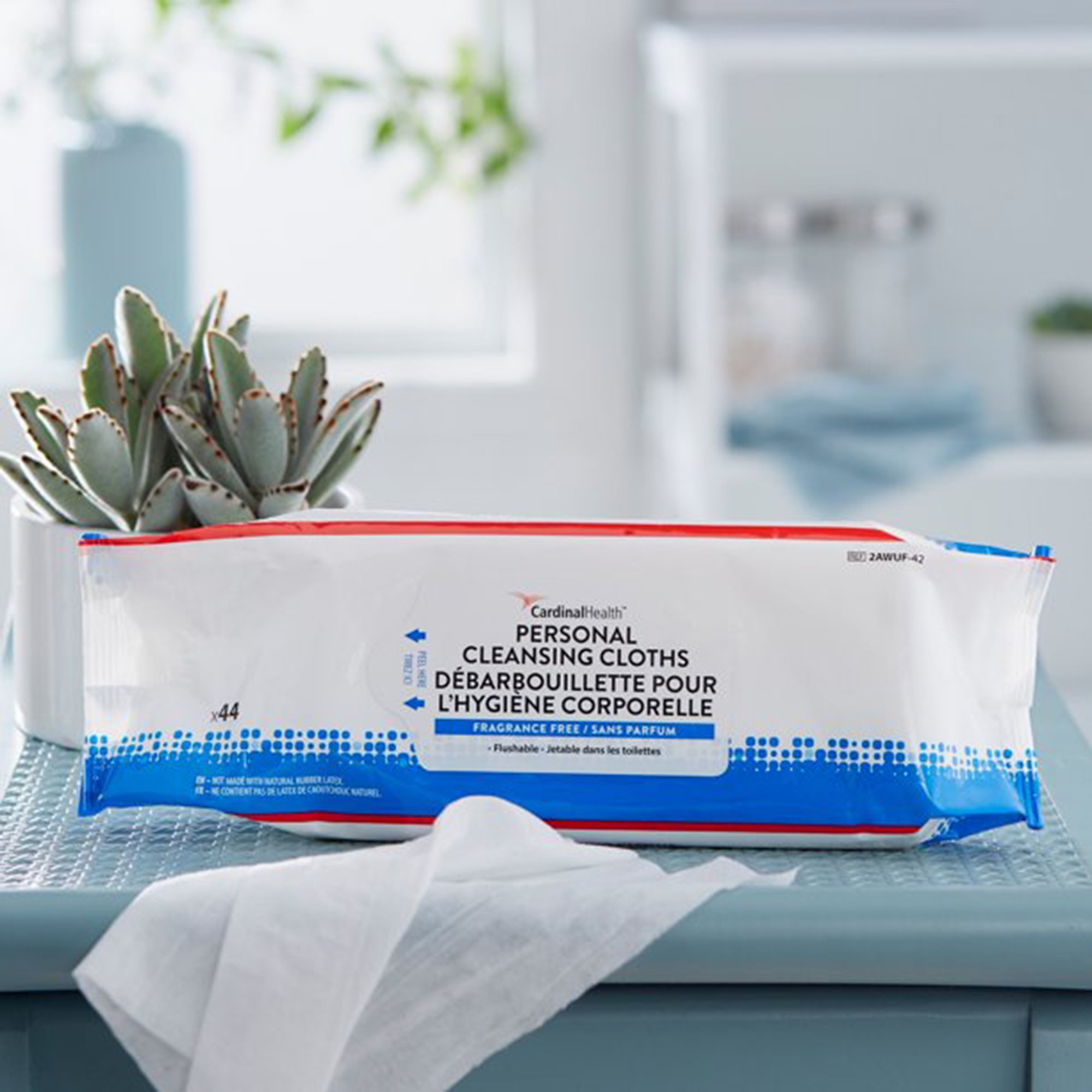 Cardinal Health™ Flushable Personal Cleansing Cloths - Image 3
