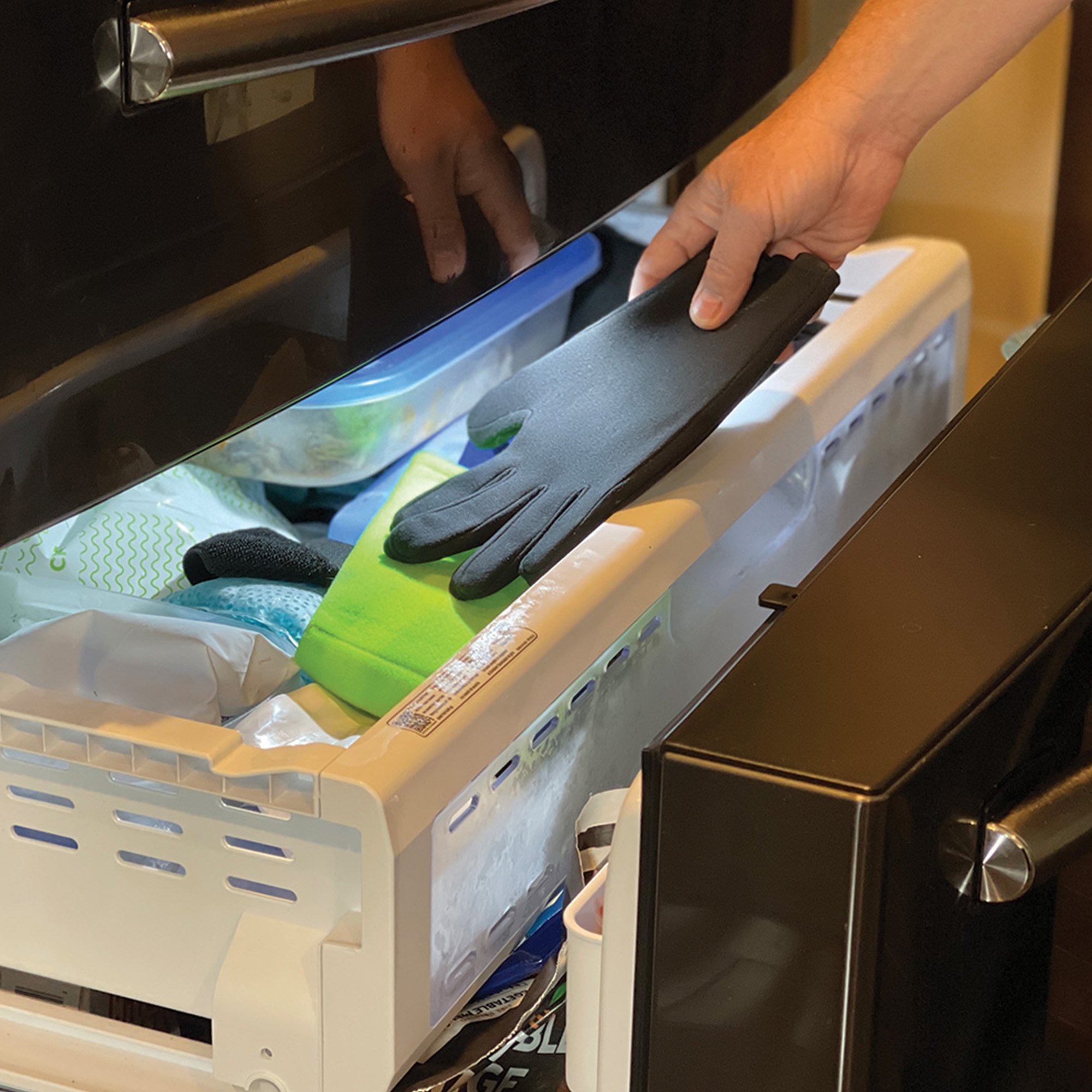 Polar Ice® Hot / Cold Therapy Glove, Small - Image 5