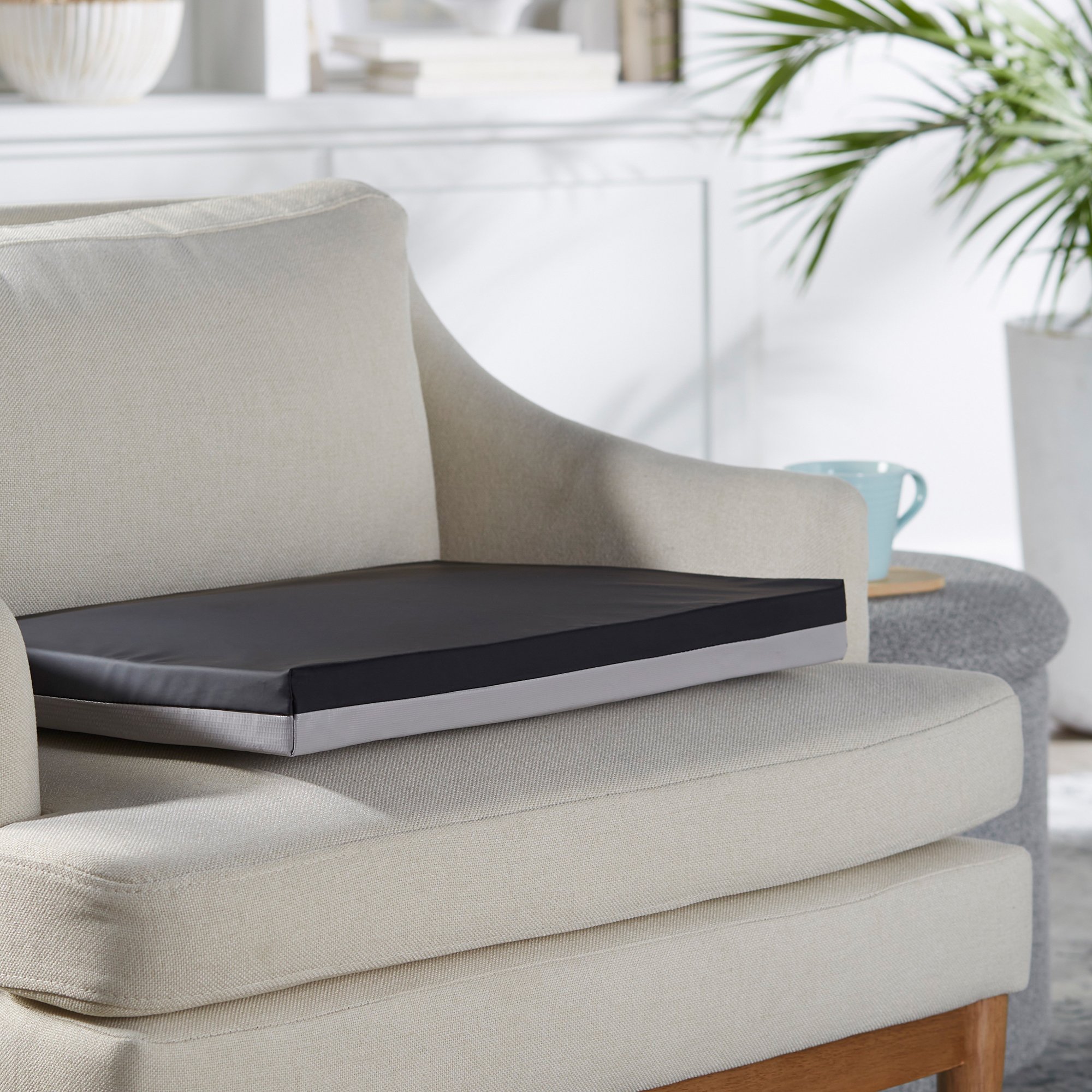 McKesson Gel Protekt Seat Cushion - Image 10