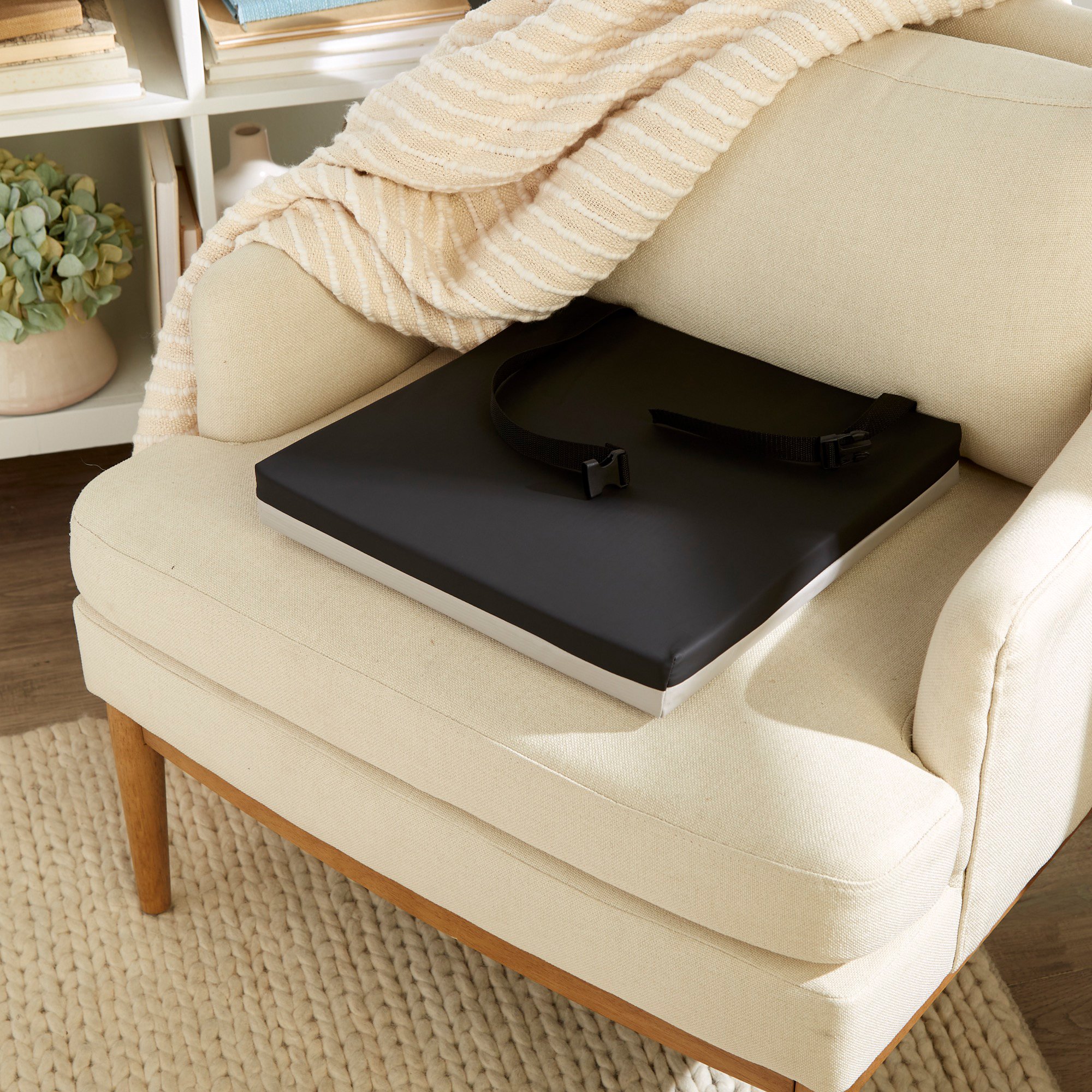 McKesson Gel Protekt Seat Cushion, 16 x 16 x 2 Inch - Image 10