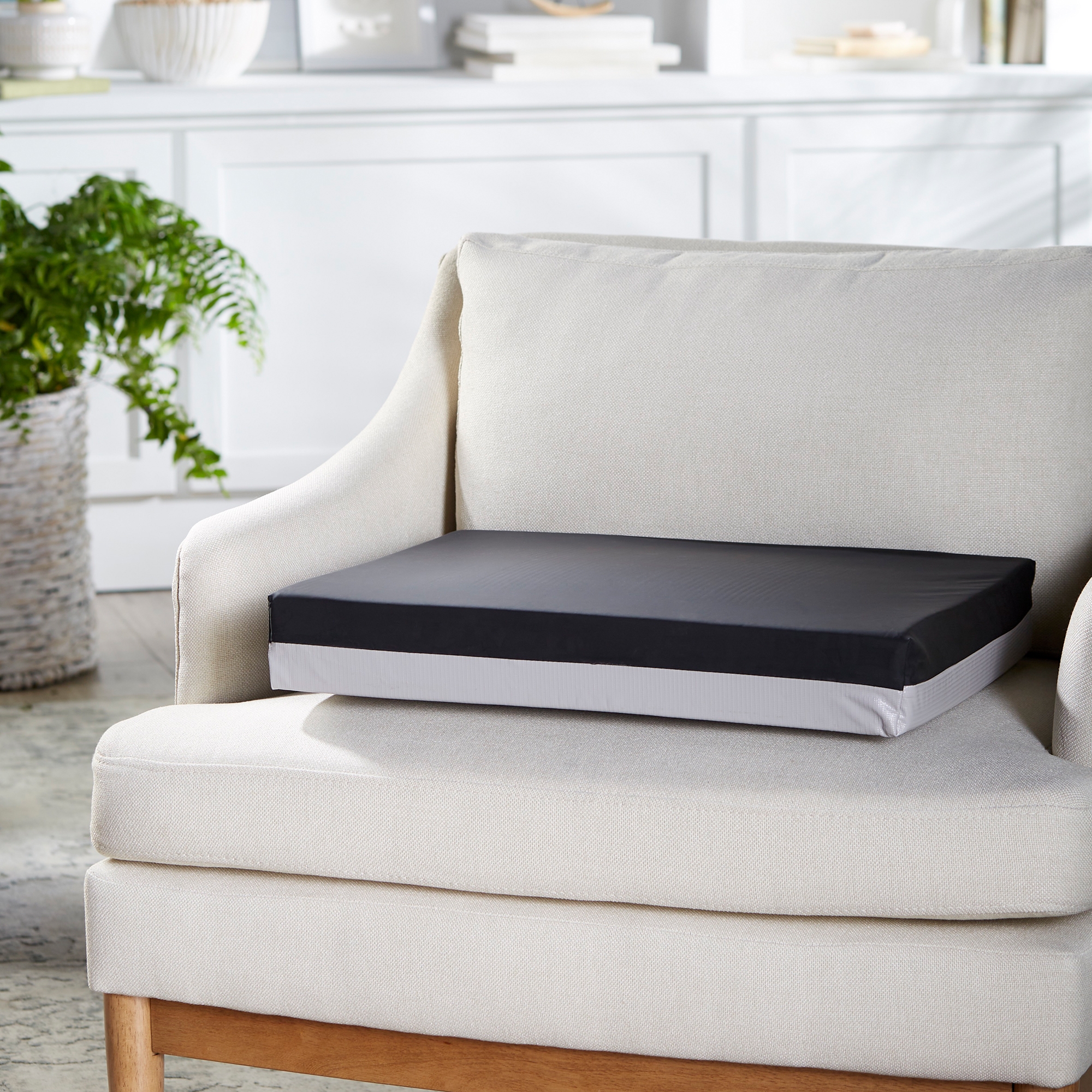 McKesson Molded Foam Seat Cushion, 20 x 16 x 3 Inch - Image 9