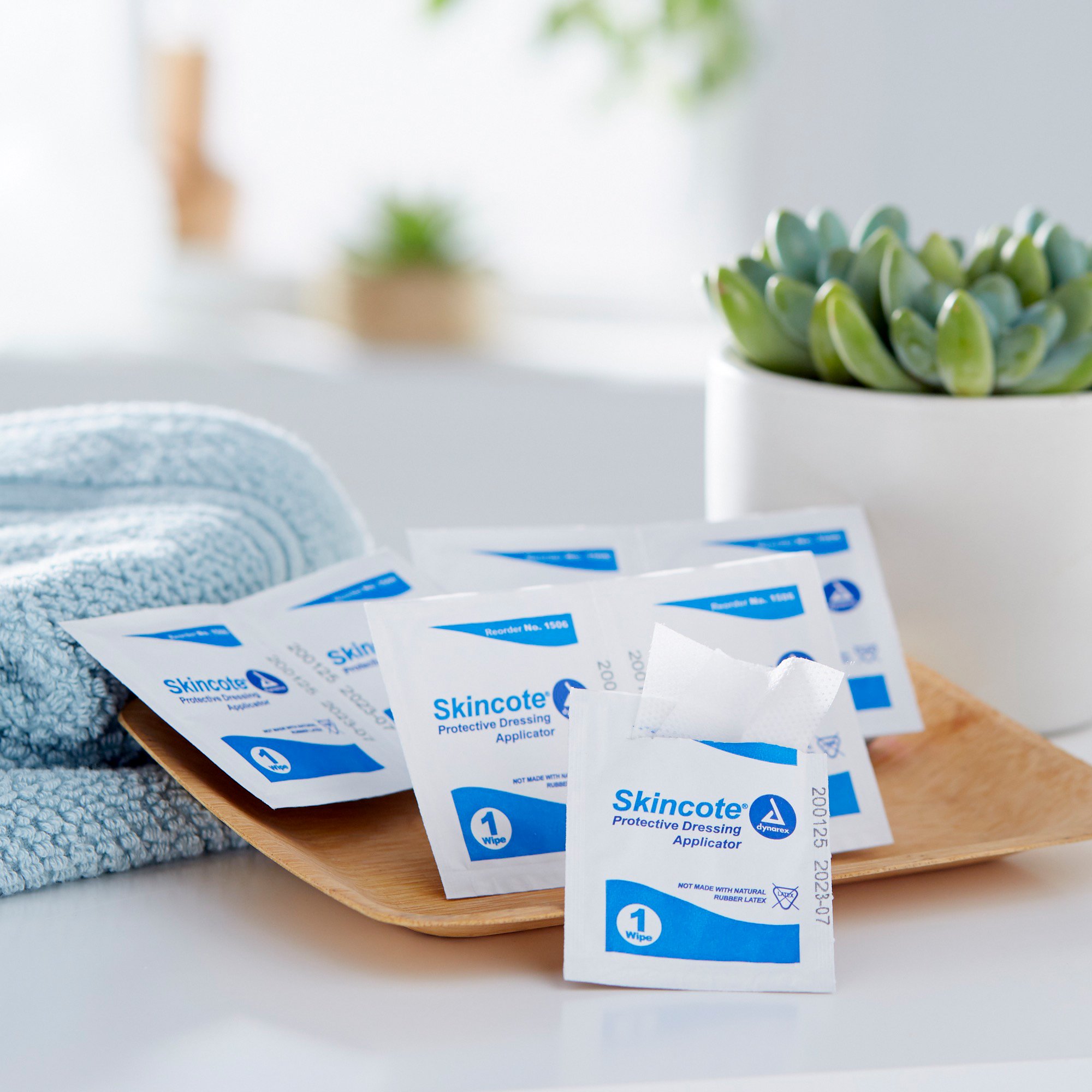 dynarex® Skincote™ Protective Dressing Applicator - Image 7