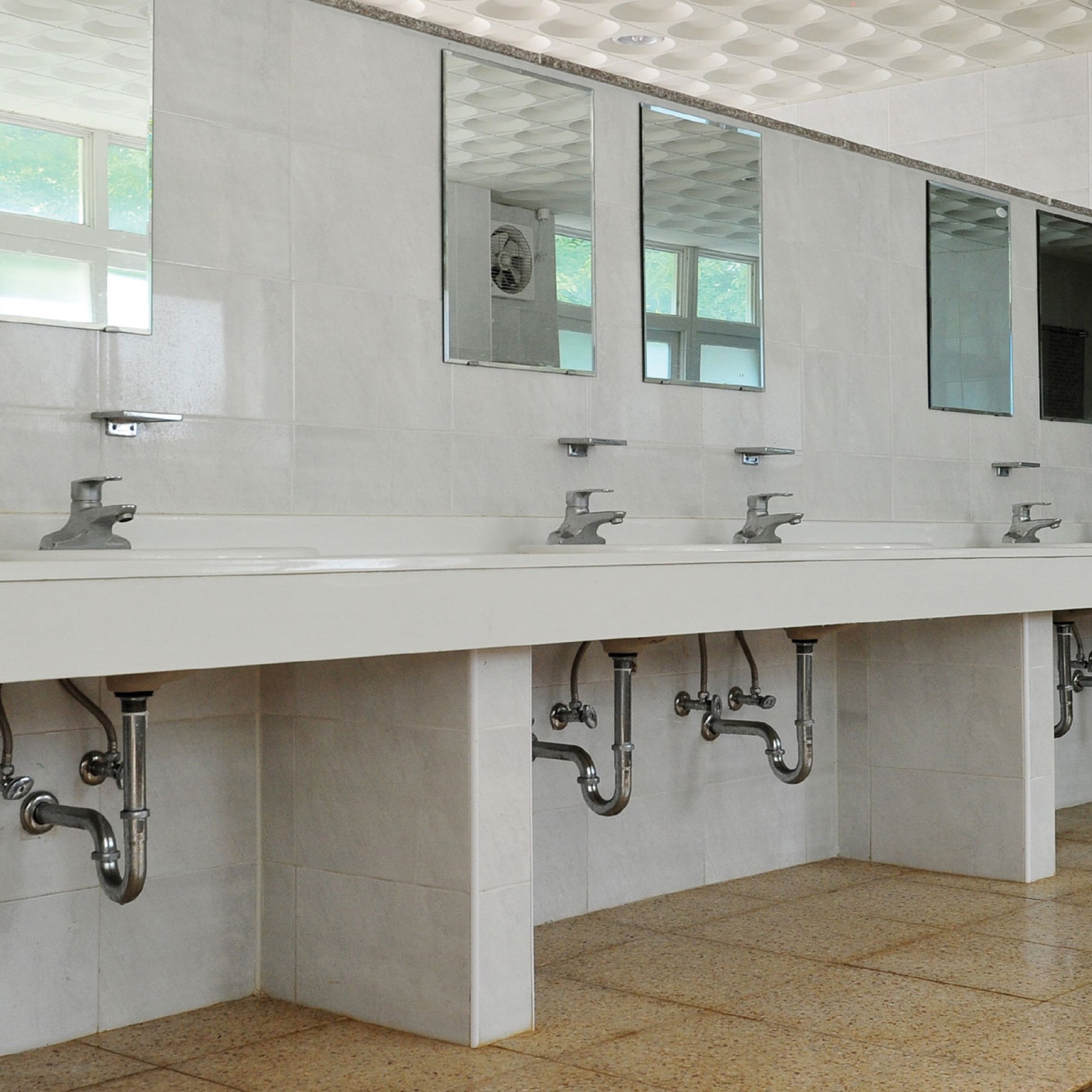 Betco® Green Earth® Peroxide Surface Disinfectant Cleaner - Image 4