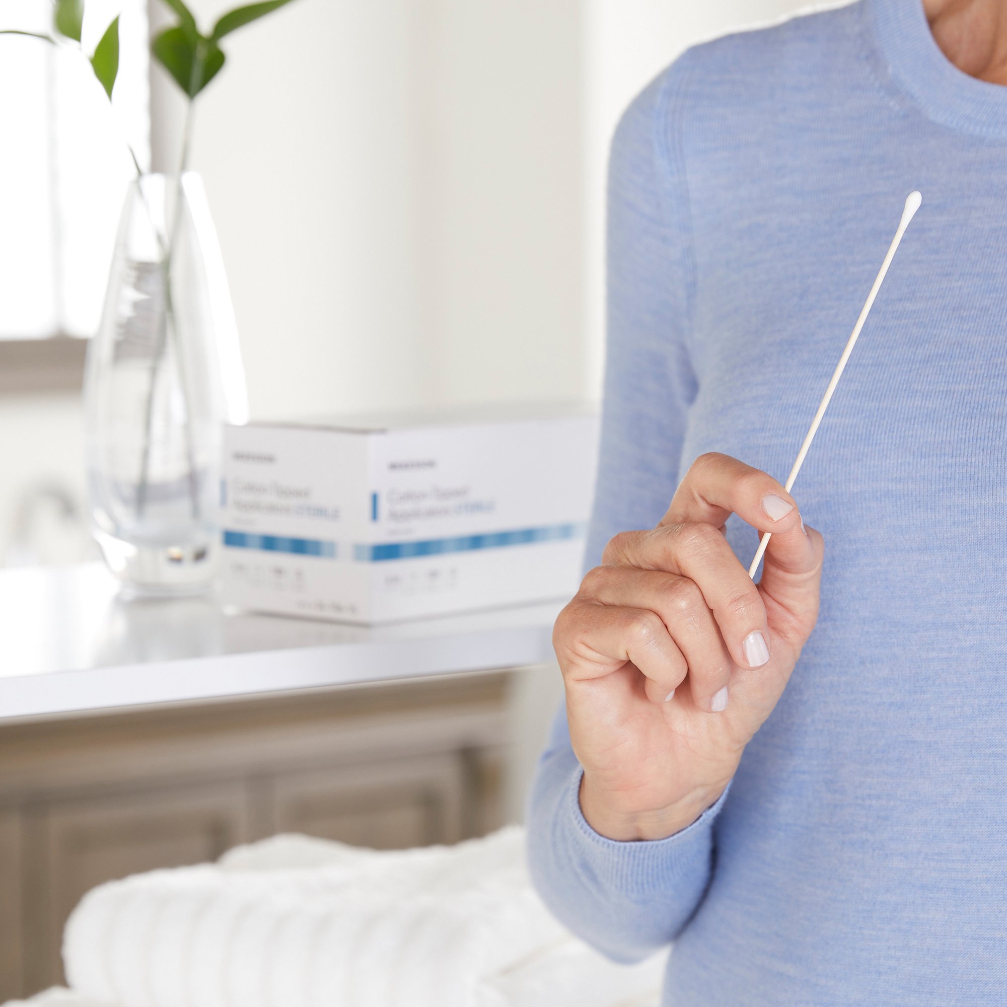 McKesson Sterile Swabsticks, Cotton Tip, 6 Inch Wood Shaft - Image 7