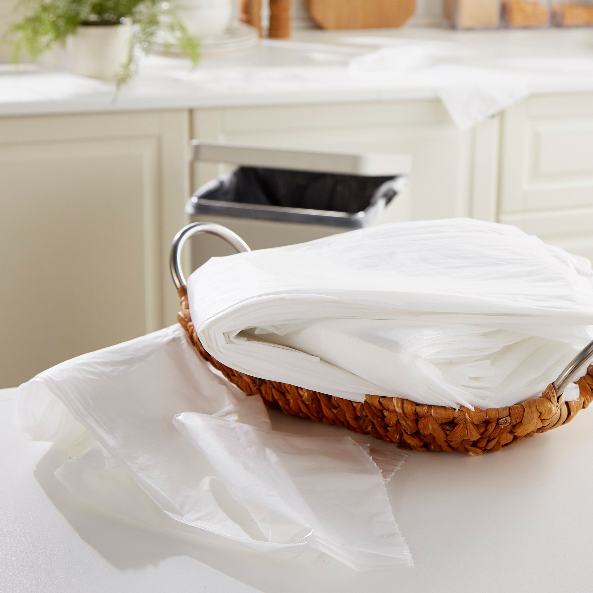 Heritage™ Heavy Duty Trash Bag, 24 x 32 Inch, 16-gallon Capacity - Image 6