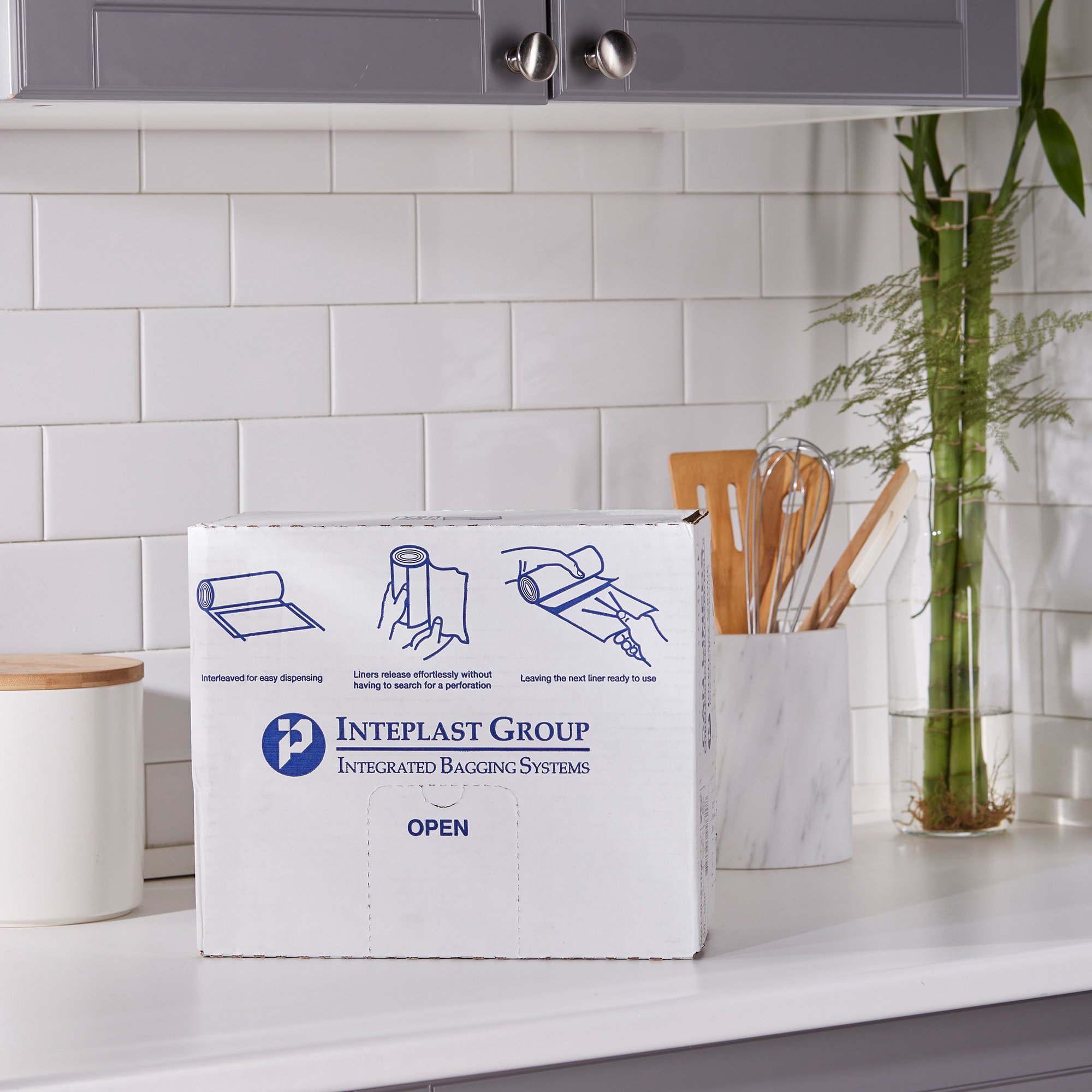 McKesson Extra Heavy Duty White Trash Bags, 30 gal, 0.7 Mil - Image 5