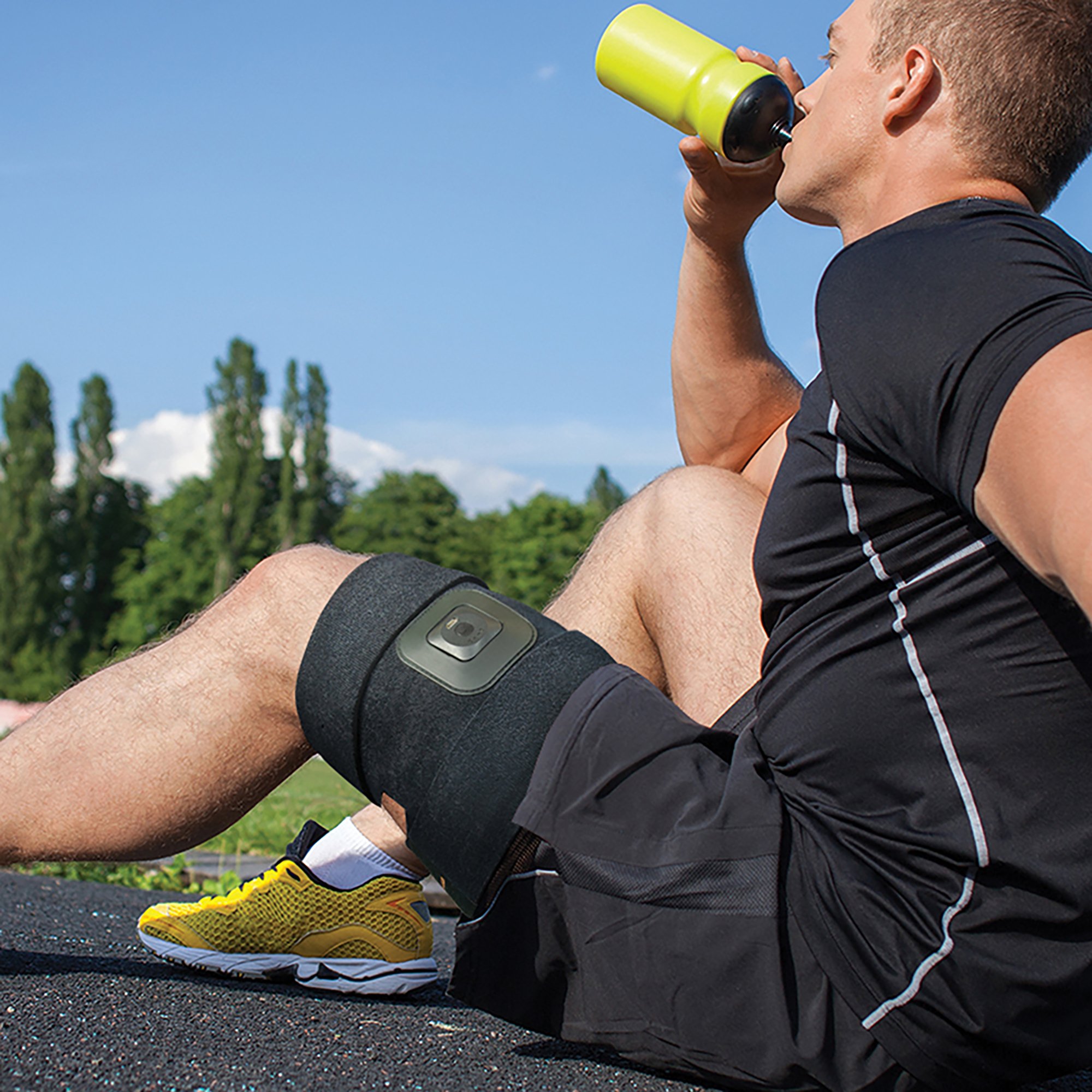 Intellinetix® Vibration Therapy Wrap for Upper Leg - Image 4