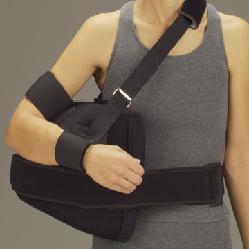 DeRoyal Shoulder Abduction Pillow with Straps Large, 30-1/2" x 36" Right/Left
